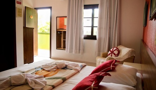 Room, Garden View