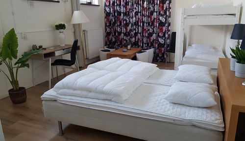 Family Room - 1 Double Bed and 1 Bunk Bed - Private WC, Shared Shower