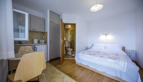 Standard Double Room, Garden View