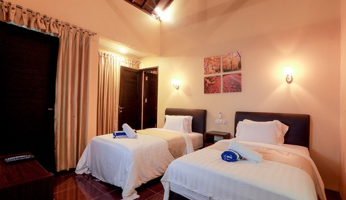 Deluxe Villa, 2 Bedrooms, Pool View, Poolside