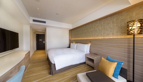 KING GUEST ROOM