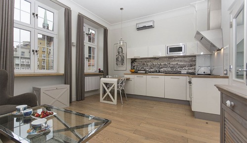 Design Suite, 1 Bedroom, Patio, City View (Strakowski)