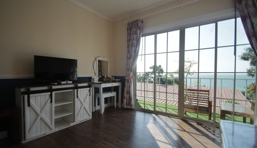 Junior Suite, 1 King Bed, Non Smoking, Sea View