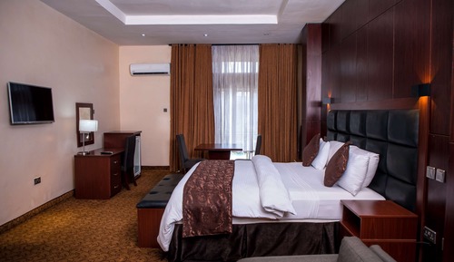 Deluxe Room, 1 King Bed, Non Smoking, Balcony