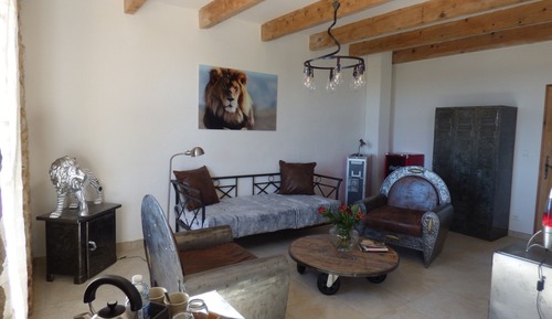 Suite, Pool View