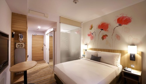 Room, 1 Queen Bed (KL Tower View)