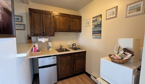 Studio, Kitchenette No Pets