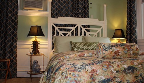 Room, Private Bathroom (Fiddlehead - Queen Balcony Room)