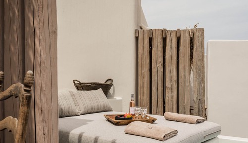 Apomero Two Bedroom Suite Sea View with Private Pool