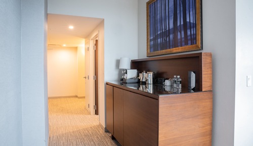 Suite, 1 King Bed