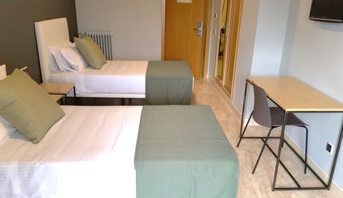 Basic Double or Twin Room, Garden View