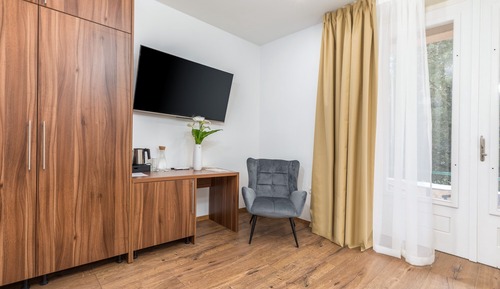 Superior Double Room, Balcony, Park View