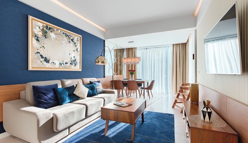 Deluxe Apartment