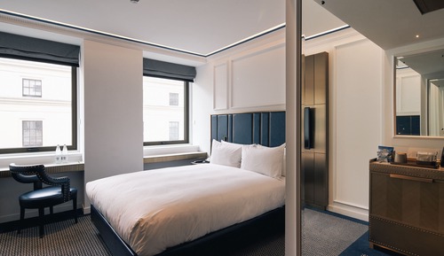 Superior Double Street View Room