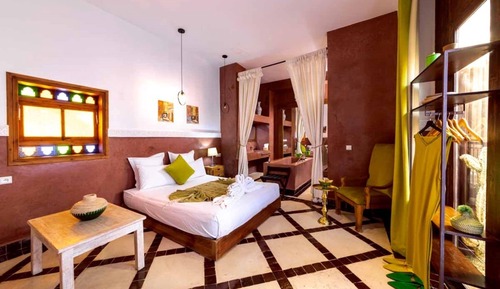 Superior Triple Room, Private Bathroom