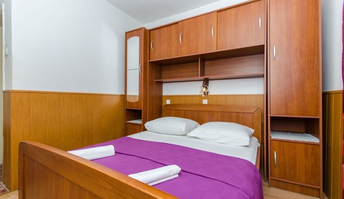 Apartment (A7)