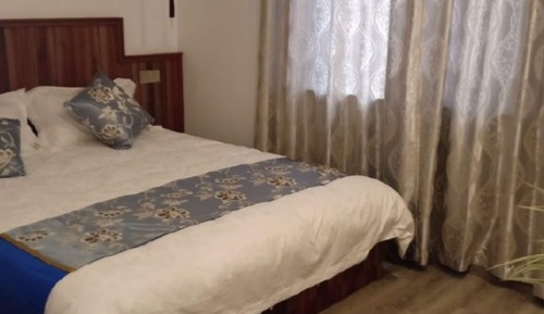 Double Room No.5
