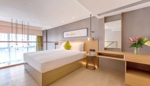Signature Suite