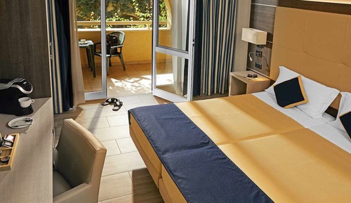 Standard Triple Room (Private Lodge +16)