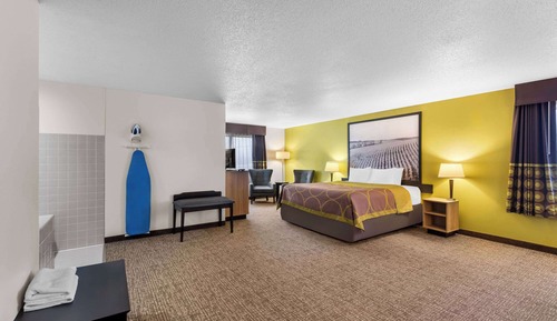 Premier Suite, 1 King Bed, Non Smoking (Second Floor)