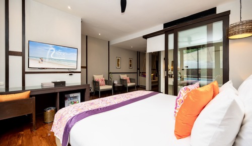Zen Jacuzzi Pool Terrace