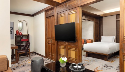 Junior Suite, 2 Twin Beds (Club Lounge Access)