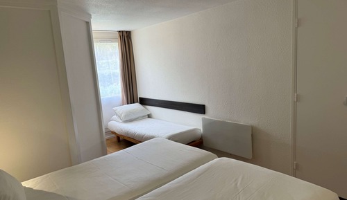 Standard Room, 3 Twin Beds