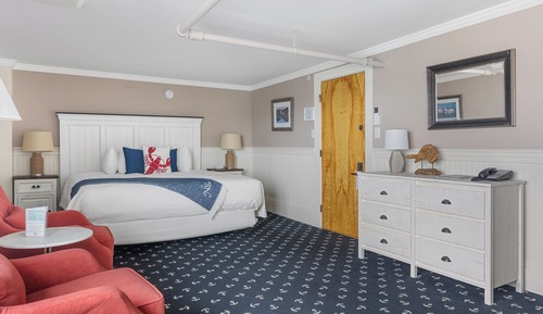 Carriage House King Suite