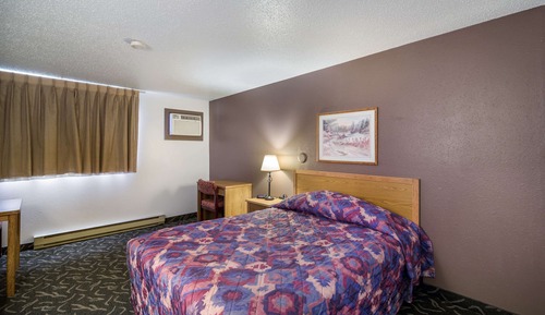 Standard Room, 1 Queen Bed, Non Smoking