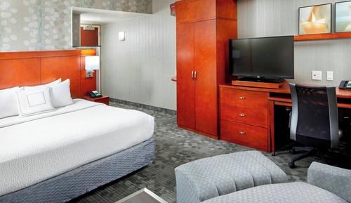 Room, 1 King Bed with Sofa bed, Non Smoking
