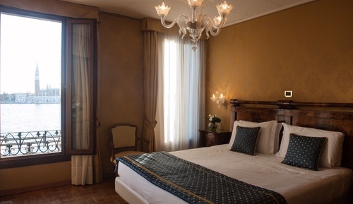 Deluxe Double Room, Lagoon View