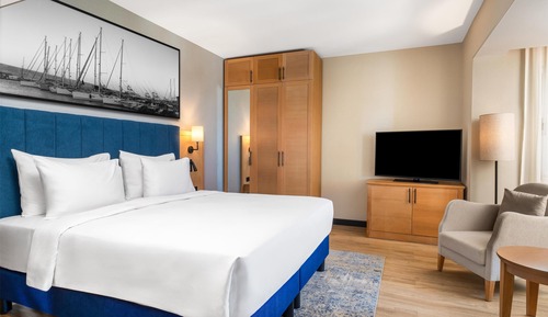 Suite, Sea View