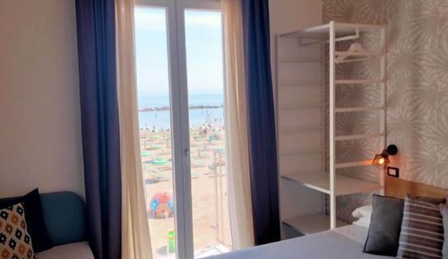 Economy Triple Room, Sea View