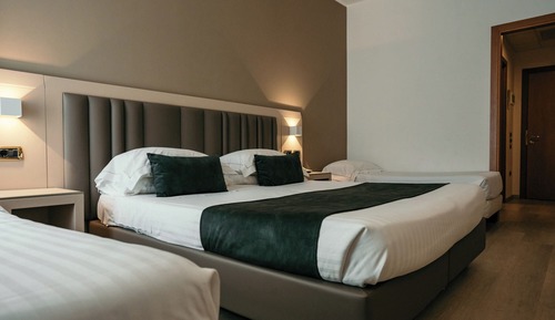 Deluxe Quadruple Room