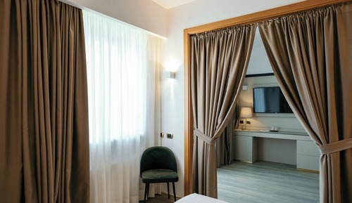 Junior Studio Suite