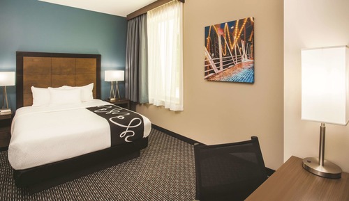 Room, 1 Double Bed, Non Smoking, Courtyard View