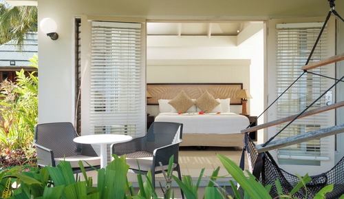 Deluxe Beachfront Bure
