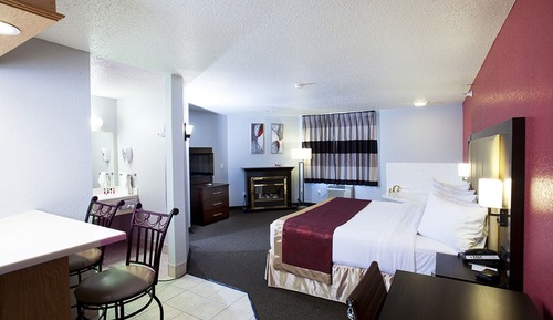 Studio Suite, 1 King Bed, Non Smoking
