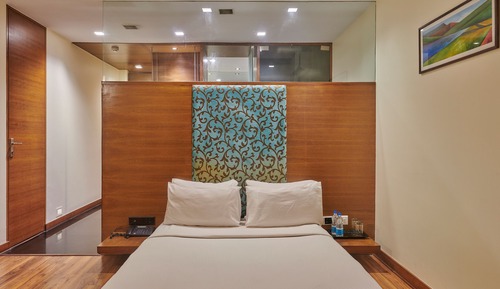 Design Room, 1 King Bed