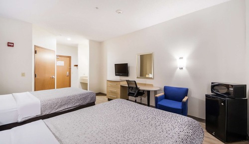 Standard Room, 2 Queen Beds, Non Smoking (Vision Impaired)