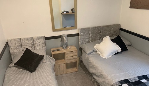 Suite, Ensuite (2 Adults & 1 Child)