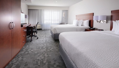 Room, 2 Queen Beds, Non Smoking (Mobility/Hearing Accessible, Tub)