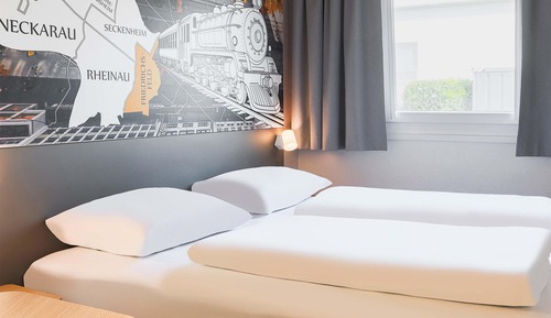 Double Room (French bed)