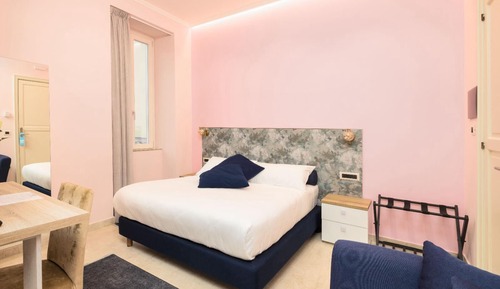 Deluxe Room, 1 Queen Bed with Sofa bed