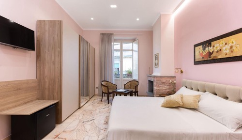 Elite Room, 1 Queen Bed, Fireplace, City View