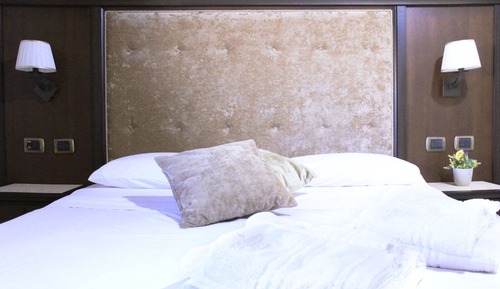 Standard Room (202-203-204)
