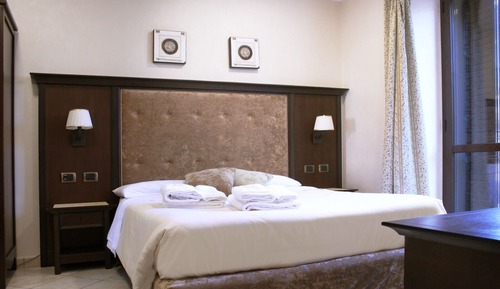 Superior Room (102)