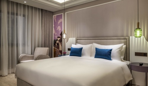 Superior Room, 1 King Bed