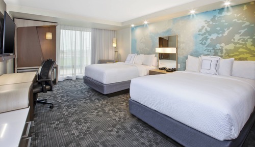 Room, 2 Queen Beds (Mobility/Hearing Accessible, Tub)