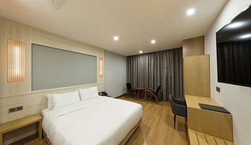 Standard Double Room, City View